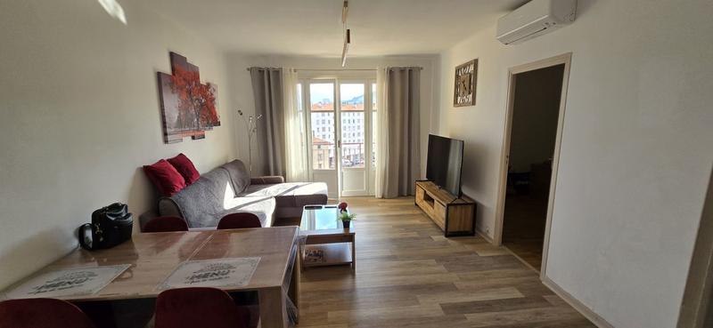 Appartement - 75 m² - 4 pièces