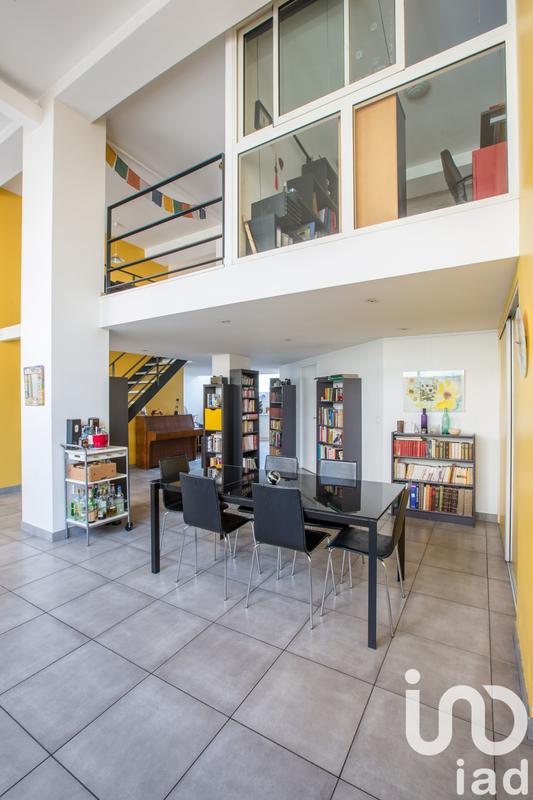 Appartement - 192 m² - 5 pièces