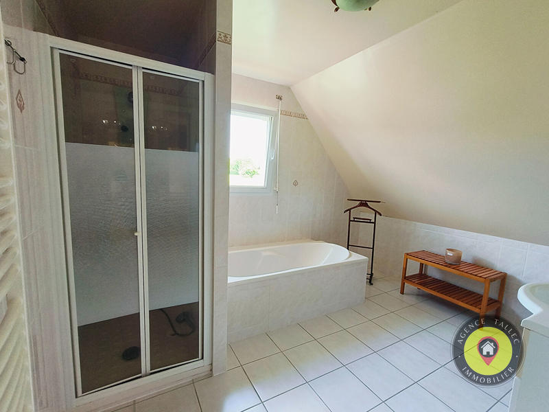 Maison - 168 m² - 6 pièces