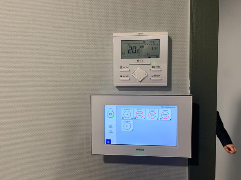 Local d'activités - 360 m² - 6 pièces