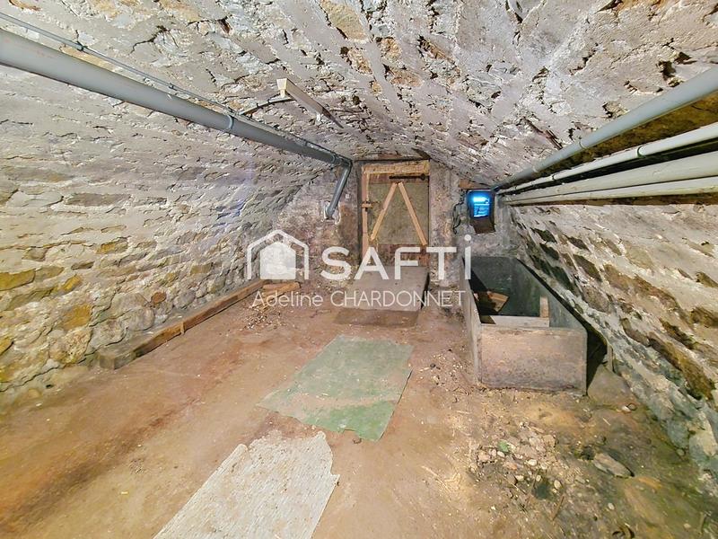 Maison - 400 m² - 12 pièces