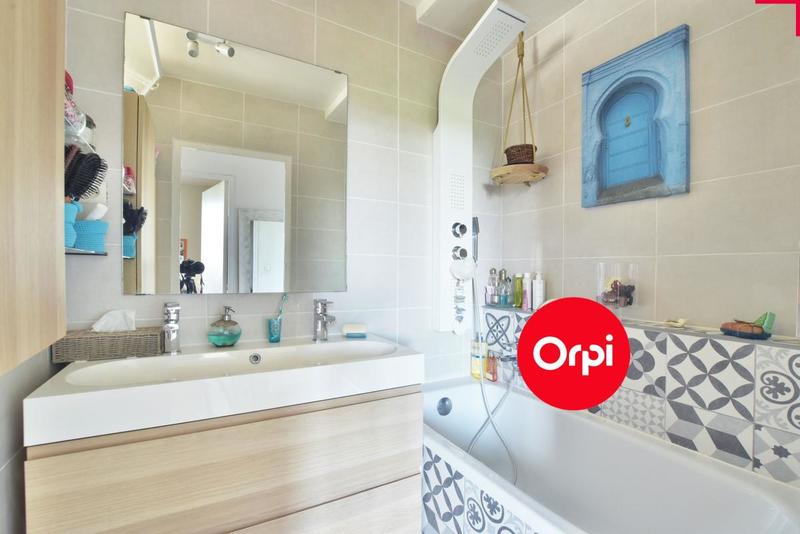 Appartement - 92 m² - 4 pièces