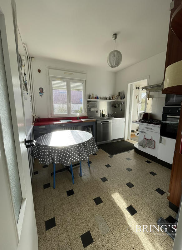 Maison - 106 m² - 6 pièces