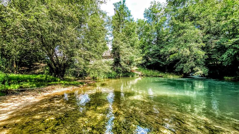 Château - 943 m² - 24 pièces