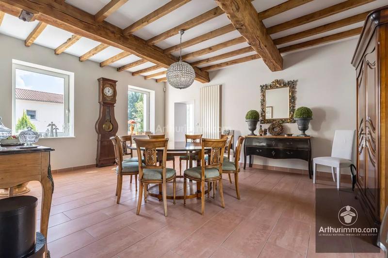 Maison - 425 m² - 13 pièces