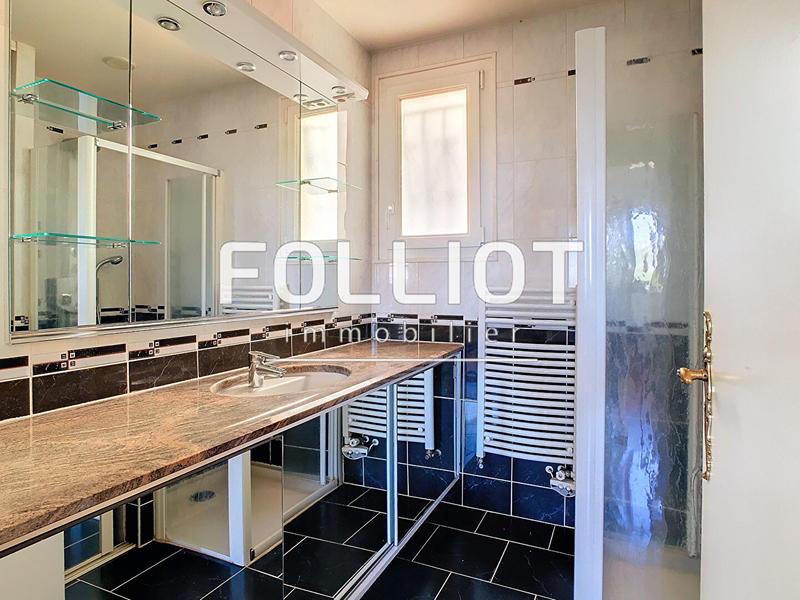 Maison - 123 m² - 6 pièces