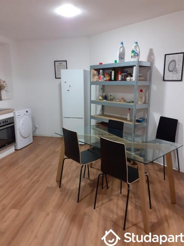 Chambre - 15 m² - 1 pièce