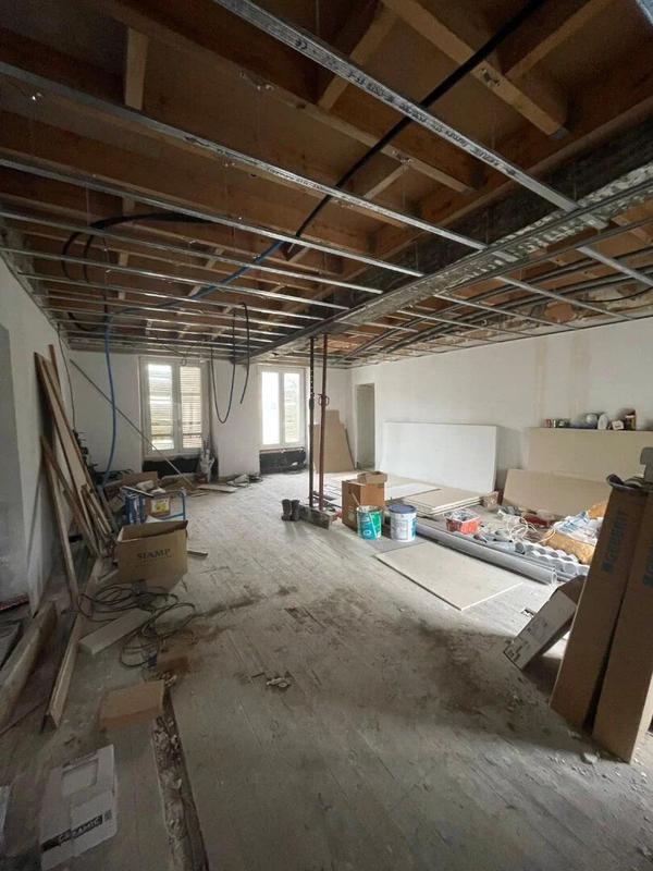 Maison - 150 m² - 11 pièces