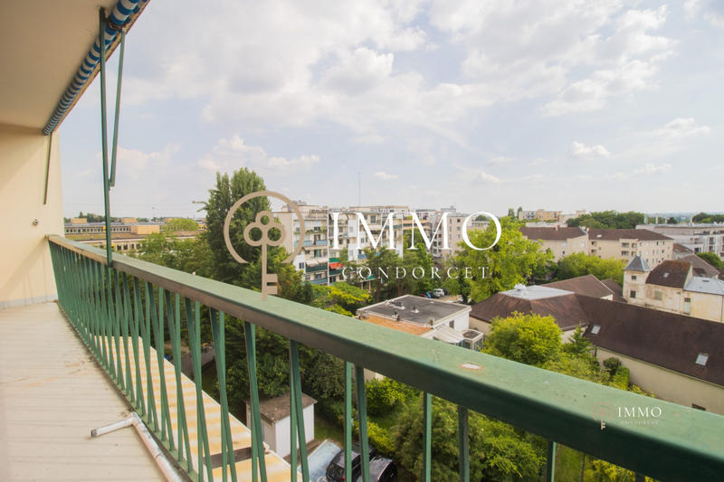 Appartement - 9 m² - 5 pièces