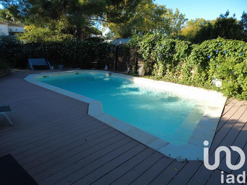 Maison - 195 m² - 9 pièces