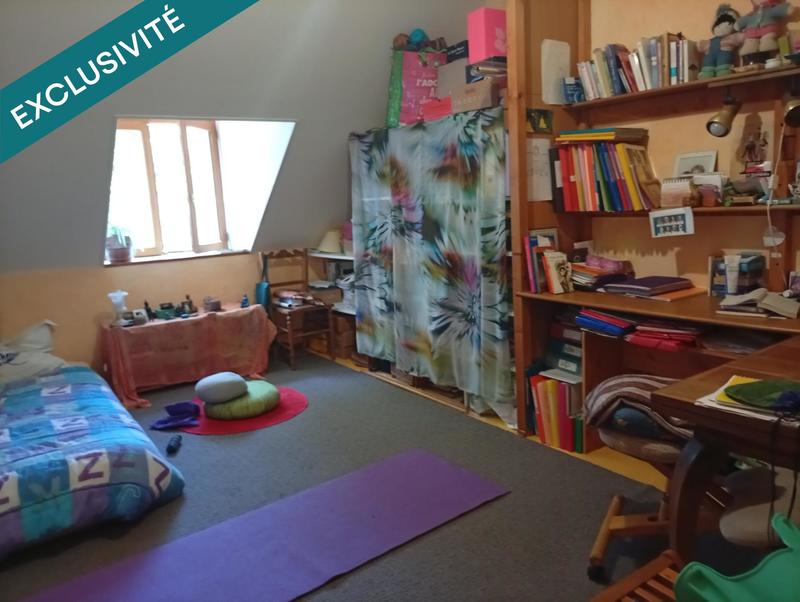 Maison - 248 m² - 9 pièces