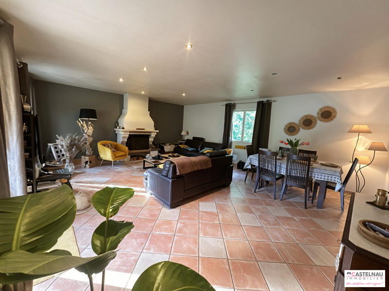 Maison - 170 m² - 7 pièces