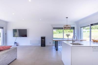 Maison - 82 m² - 4 pièces