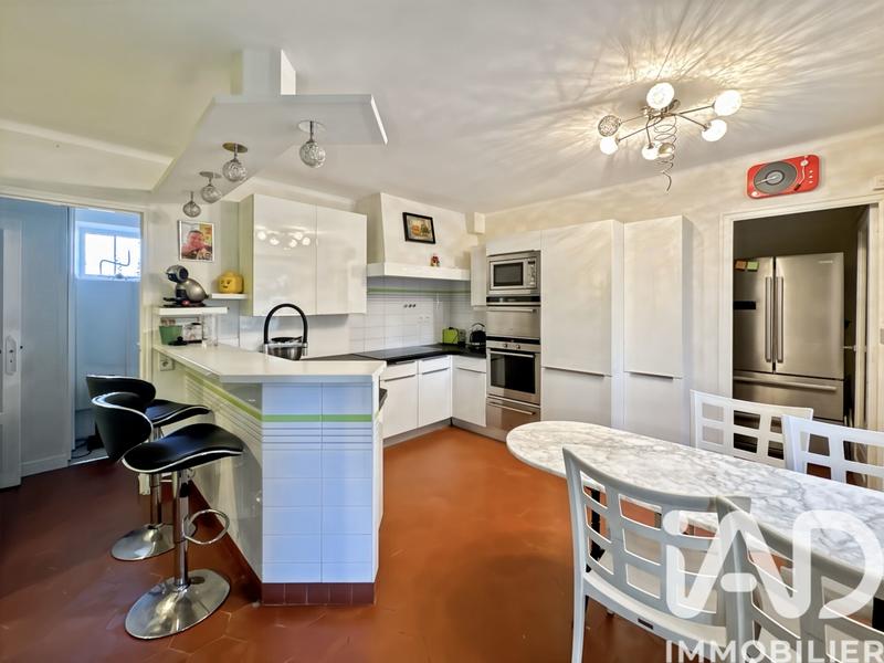 Maison de campagne - 200 m² - 5 pièces