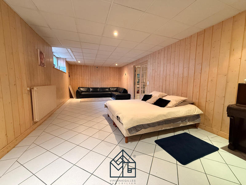 Maison - 361 m² - 10 pièces