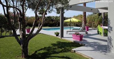 Maison - 218 m² - 7 pièces