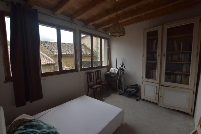 Maison - 182 m² - 9 pièces