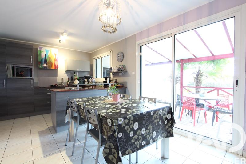 Maison - 140 m² - 7 pièces
