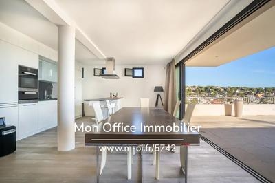 Appartement - 121 m² - 4 pièces