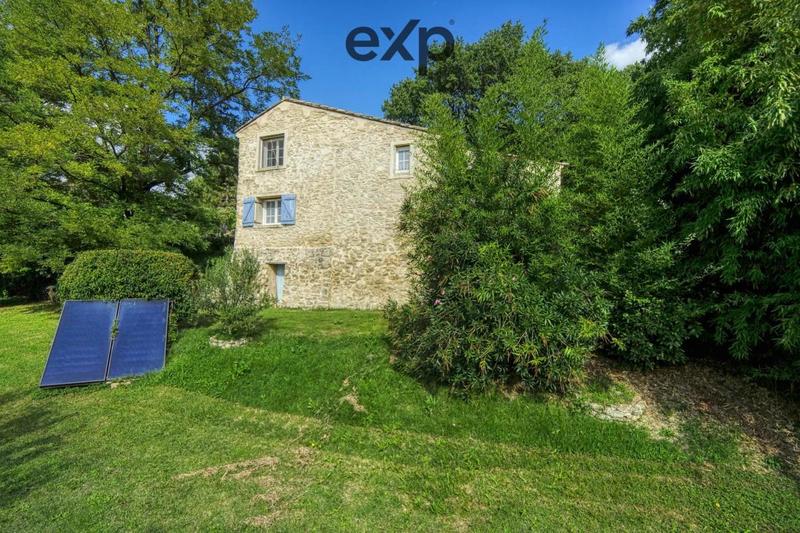 Propriété - 176 m² - 6 pièces