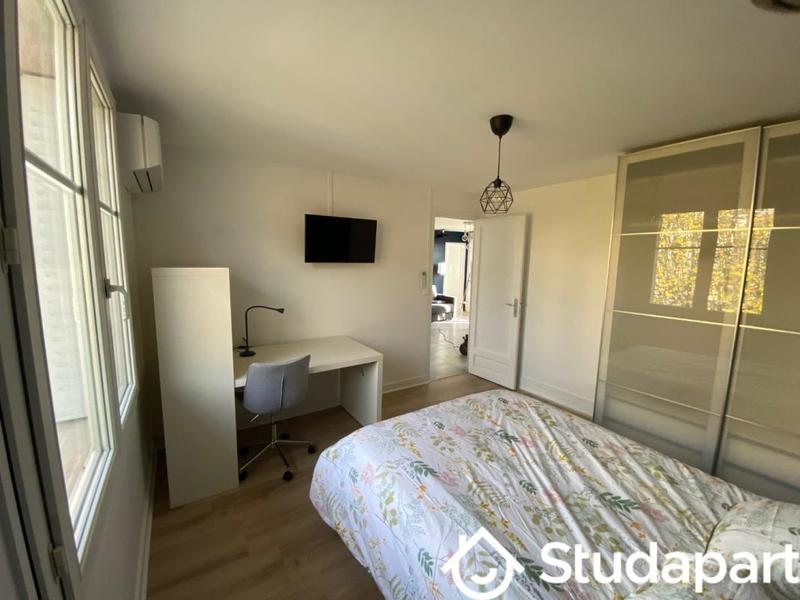 Chambre - 9 m² - 1 pièce