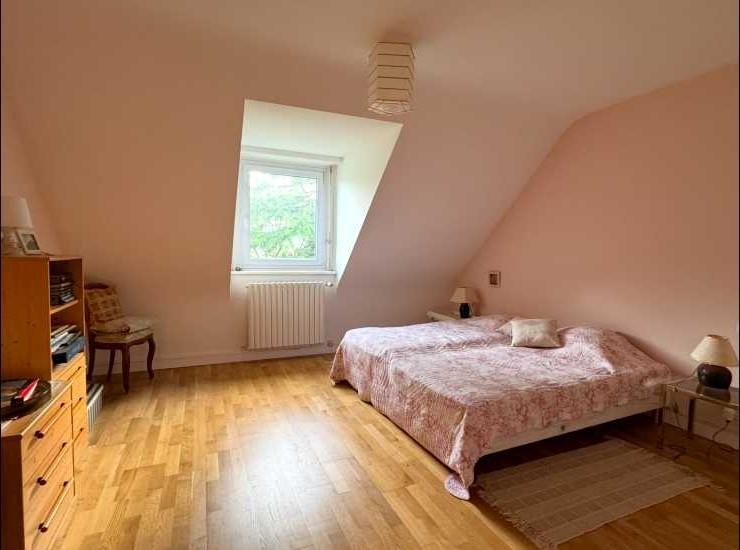 Maison - 143 m² - 6 pièces