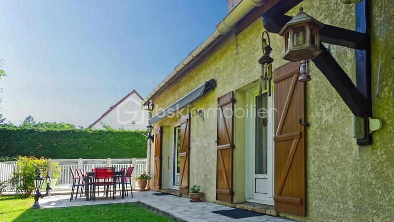 Maison traditionnelle - 171 m² - 5 pièces