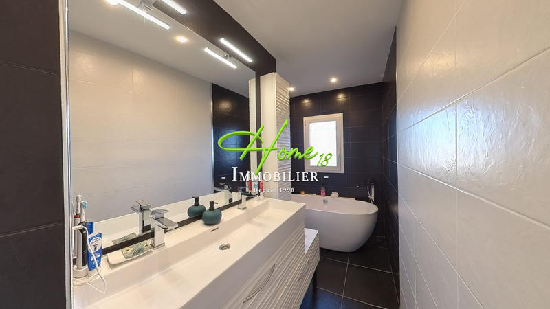 Maison - 98 m² - 5 pièces