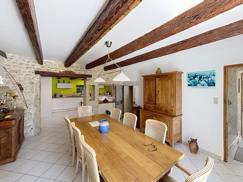 Mas - 195 m² - 5 pièces