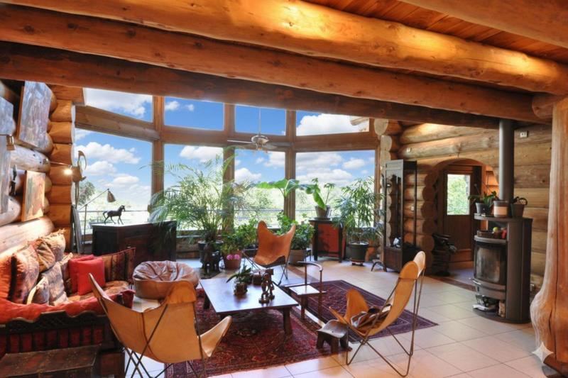 Propriété - 360 m² - 8 pièces