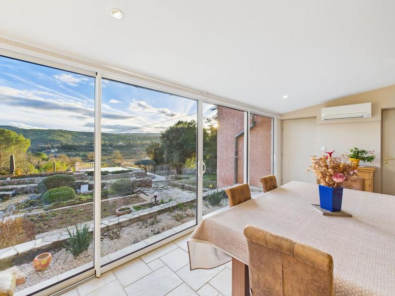 Villa - 155 m² - 7 pièces