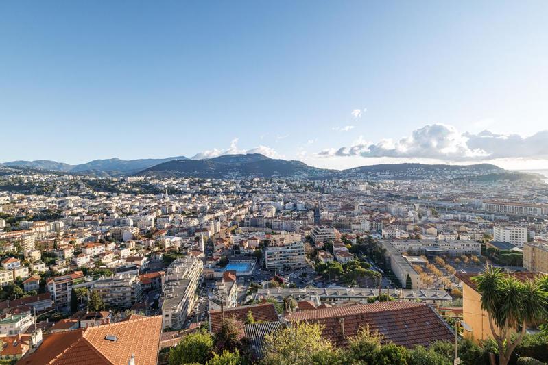 Appartement - 94 m² - 3 pièces