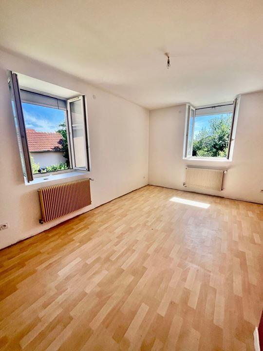 Appartement - 111 m² - 5 pièces