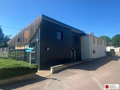 Local d'activités - 388 m²