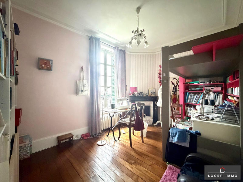 Maison - 210 m² - 10 pièces