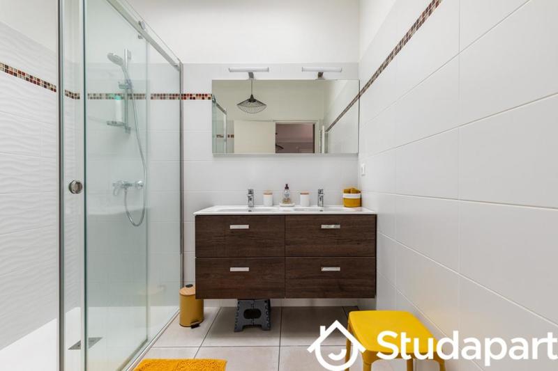 Appartement - 135 m² - 6 pièces