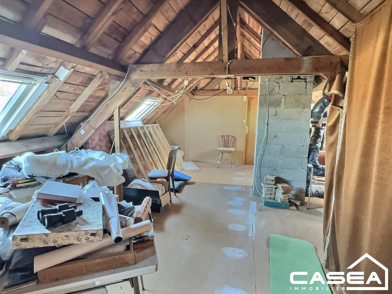 Maison traditionnelle - 82 m² - 4 pièces