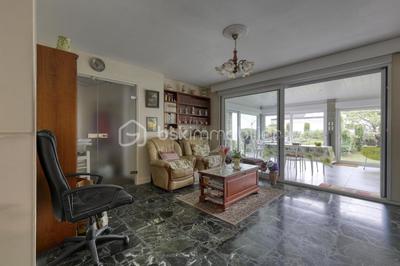 Maison de ville - 184 m² - 9 pièces