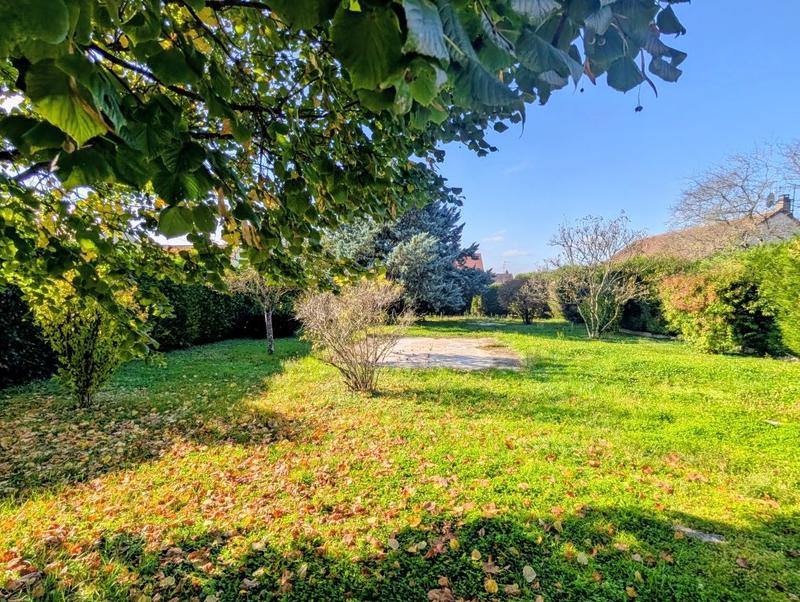 Terrain - 741 m²