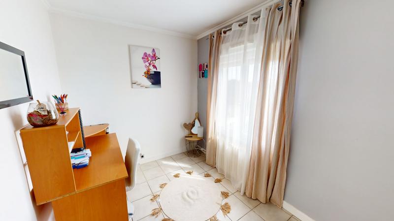 Appartement - 167 m² - 6 pièces