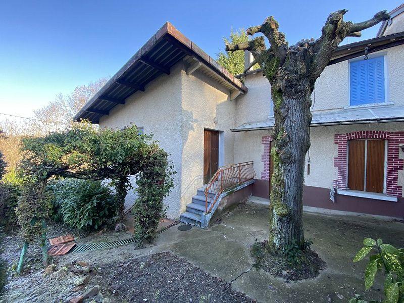 Maison traditionnelle - 88 m² - 4 pièces