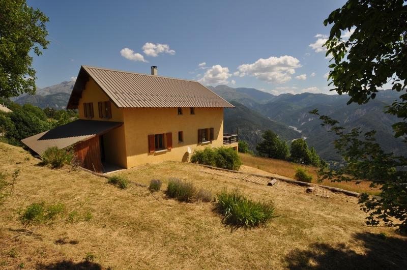 Maison - 180 m² - 6 pièces