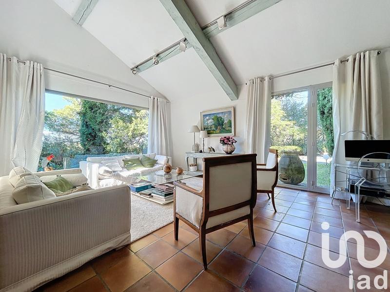 Maison - 233 m² - 7 pièces