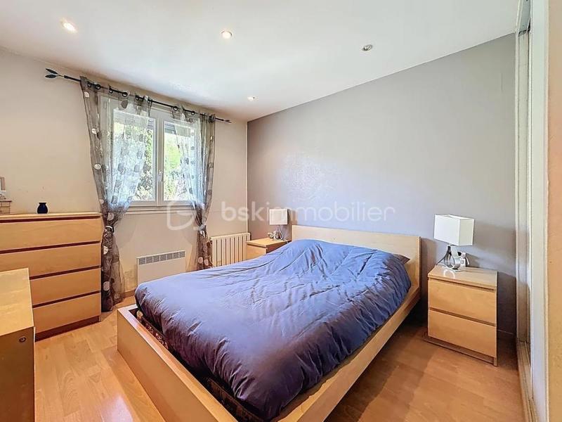 Maison - 94 m² - 5 pièces