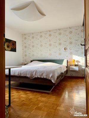 Appartement - 97 m² - 5 pièces