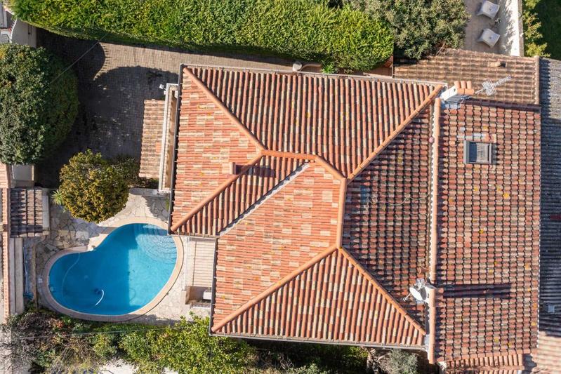 Villa - 222 m² - 6 pièces