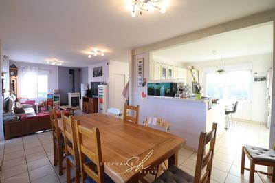 Maison - 141 m² - 6 pièces