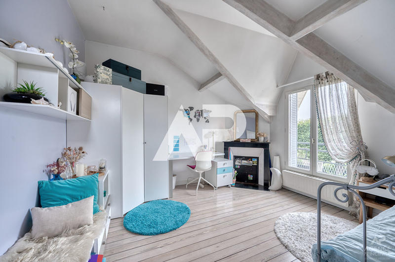 Maison - 170 m² - 6 pièces