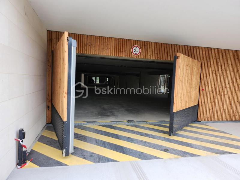 Parking - 12 m²