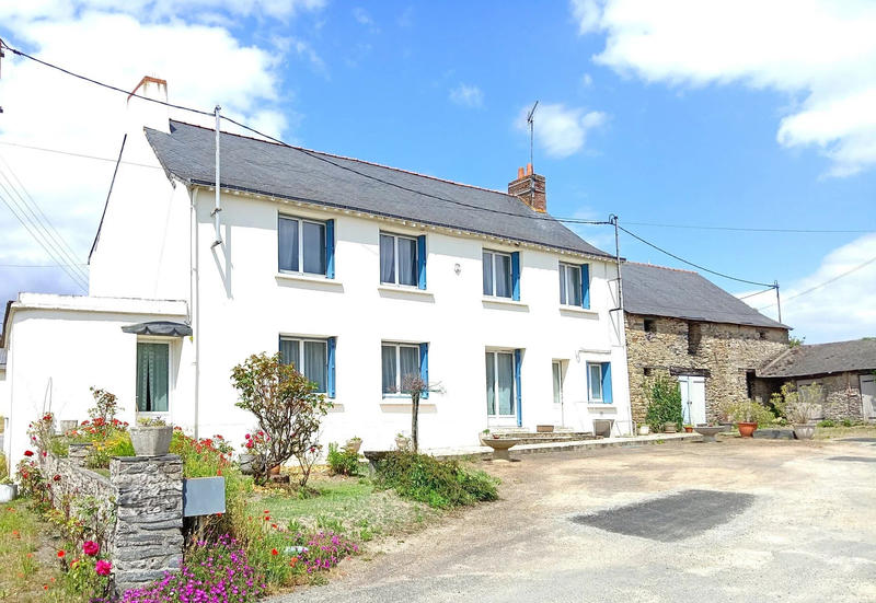 Maison - 167 m² - 6 pièces